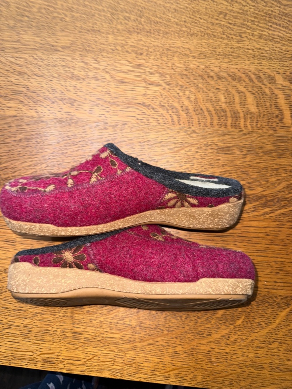 TAOS Woolderness 2 Clog EU 40 9 1/2 Cranberry Floral Wool Casual Soft on toes - Picture 3 of 12